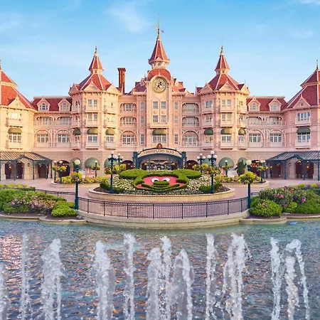 Disneyland Hotel