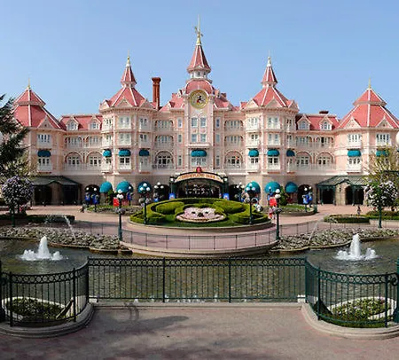 Disneyland 5* Chessy (Seine-et-Marne)