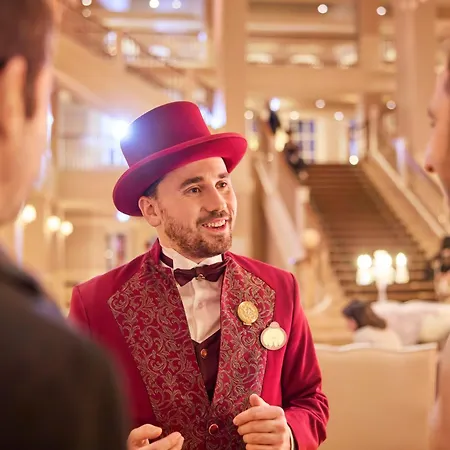 Disneyland Szálloda 5*